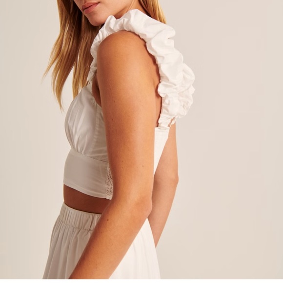 NWT- White Abercrombie Crop Top with poplin straps - Picture 2 of 2